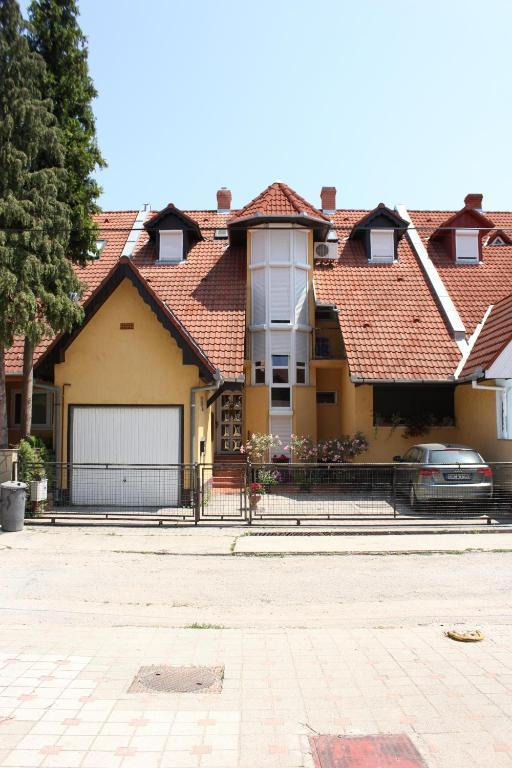 Hotel Abigel Vendeghaz Harkan Exterior foto
